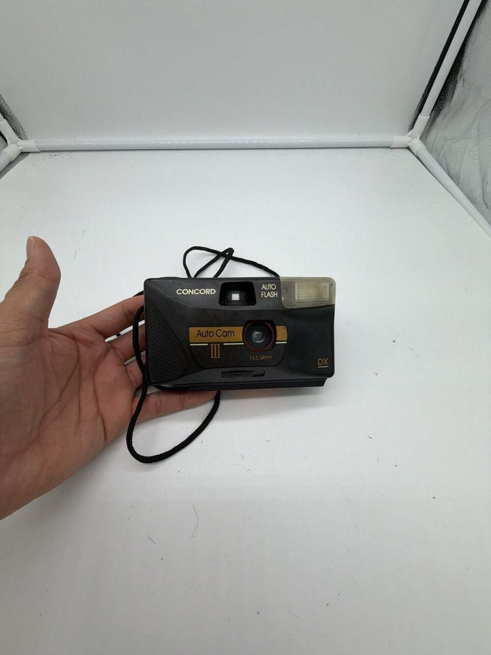 Concord Auto Cam III F3.5 34mm Film Camera With Auto Flash ( As Is Untested)